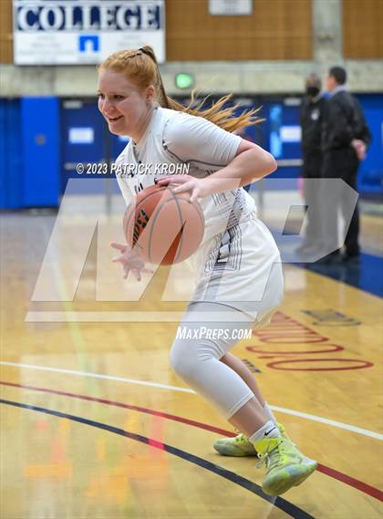 Thumbnail 2 in Eastside Catholic vs West Seattle (3A Girls District 2) photogallery.