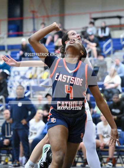 Thumbnail 2 in Eastside Catholic vs West Seattle (3A Girls District 2) photogallery.