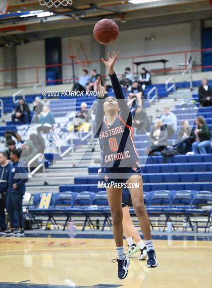 Thumbnail 1 in Eastside Catholic vs West Seattle (3A Girls District 2) photogallery.