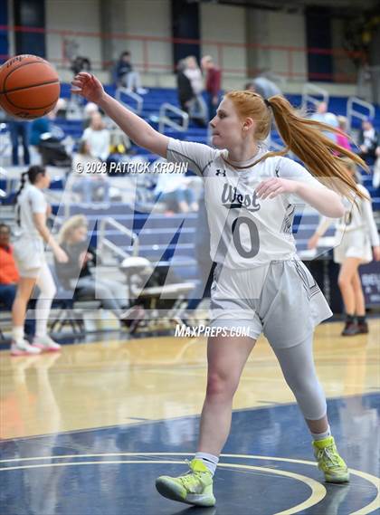 Thumbnail 1 in Eastside Catholic vs West Seattle (3A Girls District 2) photogallery.