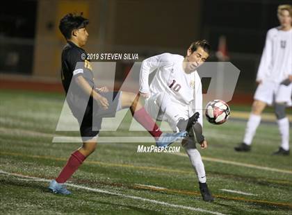 Thumbnail 3 in Point Loma vs. Torrey Pines (CIF SDS Open Division Final) photogallery.