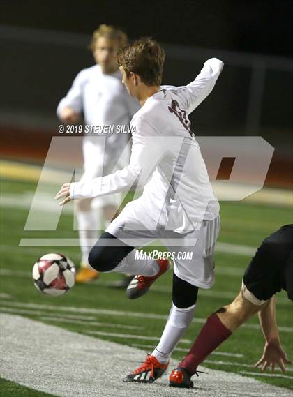 Thumbnail 1 in Point Loma vs. Torrey Pines (CIF SDS Open Division Final) photogallery.