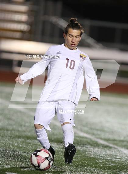 Thumbnail 1 in Point Loma vs. Torrey Pines (CIF SDS Open Division Final) photogallery.
