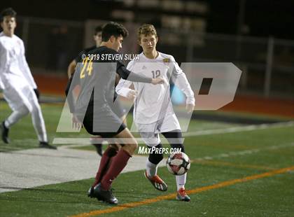 Thumbnail 2 in Point Loma vs. Torrey Pines (CIF SDS Open Division Final) photogallery.