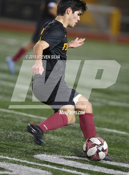 Thumbnail 3 in Point Loma vs. Torrey Pines (CIF SDS Open Division Final) photogallery.