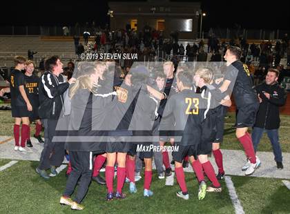 Thumbnail 1 in Point Loma vs. Torrey Pines (CIF SDS Open Division Final) photogallery.