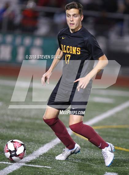 Thumbnail 3 in Point Loma vs. Torrey Pines (CIF SDS Open Division Final) photogallery.