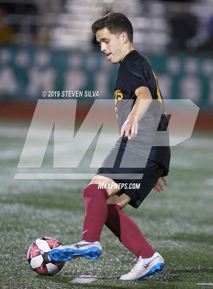 Thumbnail 1 in Point Loma vs. Torrey Pines (CIF SDS Open Division Final) photogallery.