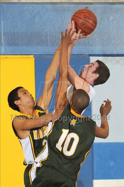 Thumbnail 2 in Moorpark @ Agoura photogallery.