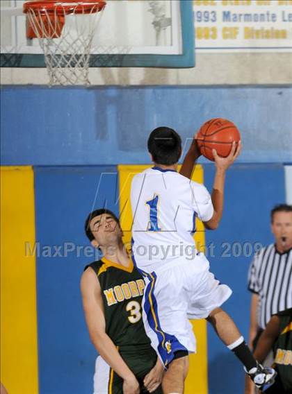 Thumbnail 2 in Moorpark @ Agoura photogallery.