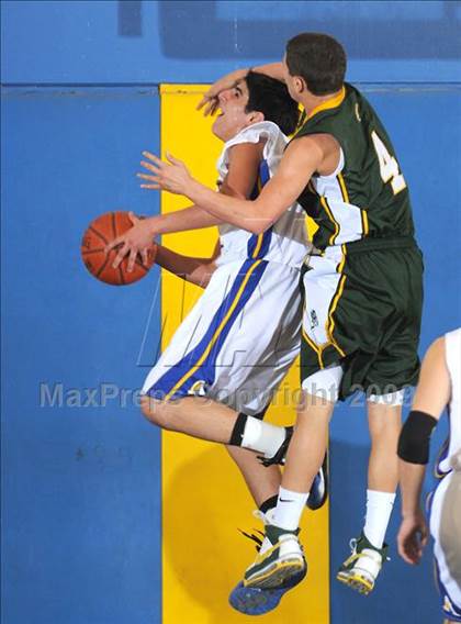 Thumbnail 1 in Moorpark @ Agoura photogallery.
