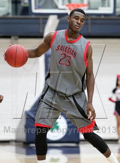 Thumbnail 3 in Salesian vs. St. Mary's photogallery.