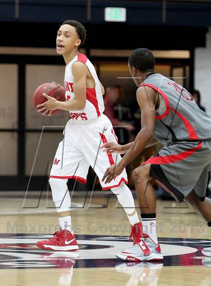 Thumbnail 3 in Salesian vs. St. Mary's photogallery.