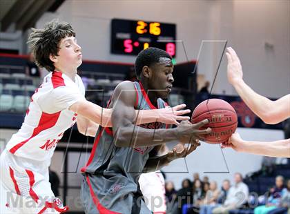 Thumbnail 3 in Salesian vs. St. Mary's photogallery.