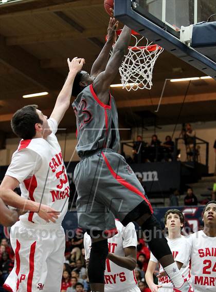 Thumbnail 2 in Salesian vs. St. Mary's photogallery.