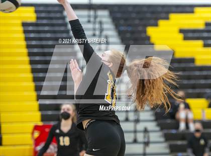 Thumbnail 3 in Garner Magnet @ Apex photogallery.