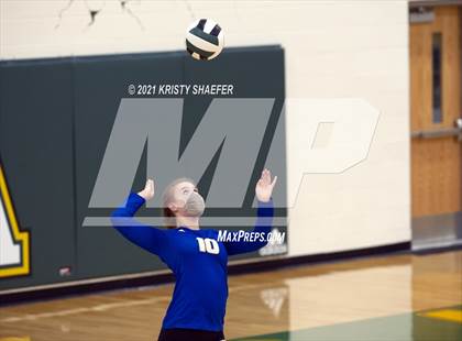 Thumbnail 3 in Garner Magnet @ Apex photogallery.