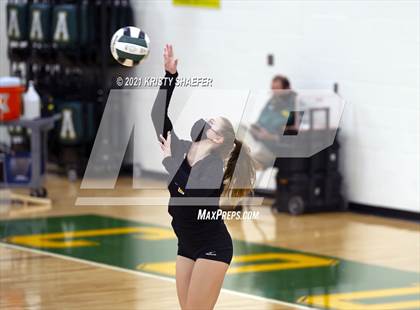 Thumbnail 2 in Garner Magnet @ Apex photogallery.