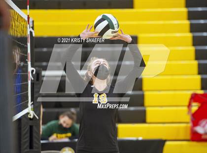 Thumbnail 3 in Garner Magnet @ Apex photogallery.