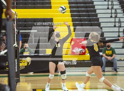 Thumbnail 3 in Garner Magnet @ Apex photogallery.