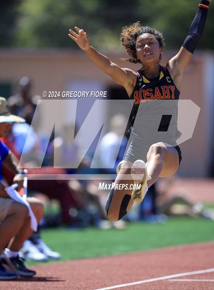 Thumbnail 1 in CIF Southern Section Divisional Finals (Girls) photogallery.