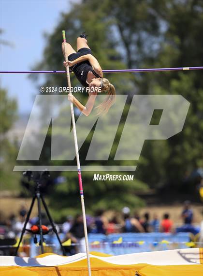 Thumbnail 2 in CIF Southern Section Divisional Finals (Girls) photogallery.