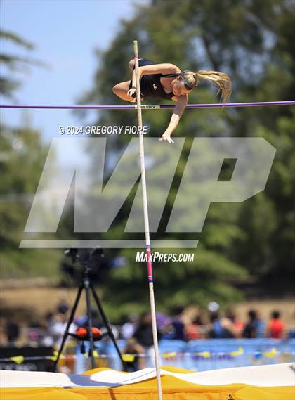 Thumbnail 3 in CIF Southern Section Divisional Finals (Girls) photogallery.