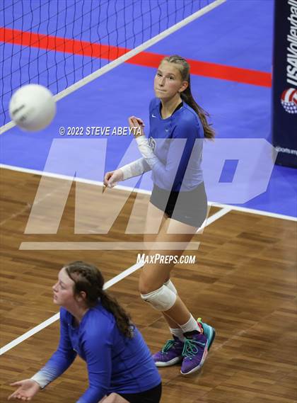 Thumbnail 2 in Valor Christian vs. Grandview (CHSAA 5A Round 3) photogallery.