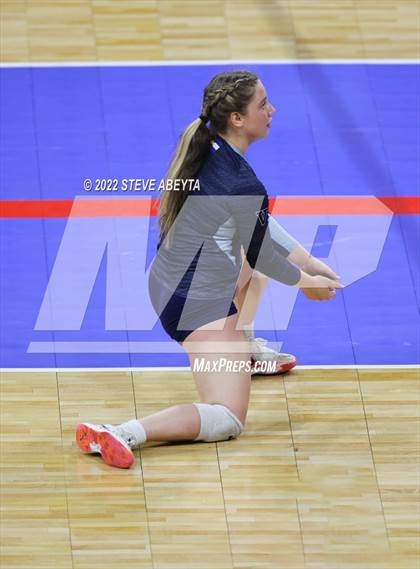 Thumbnail 3 in Valor Christian vs. Grandview (CHSAA 5A Round 3) photogallery.