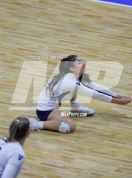Thumbnail 1 in Valor Christian vs. Grandview (CHSAA 5A Round 3) photogallery.