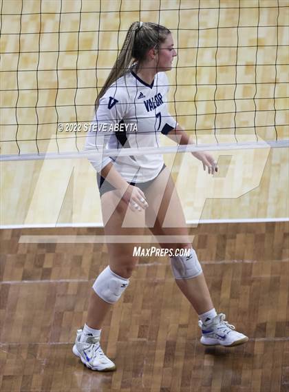 Thumbnail 2 in Valor Christian vs. Grandview (CHSAA 5A Round 3) photogallery.
