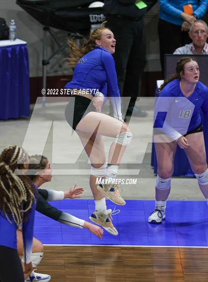 Thumbnail 1 in Valor Christian vs. Grandview (CHSAA 5A Round 3) photogallery.