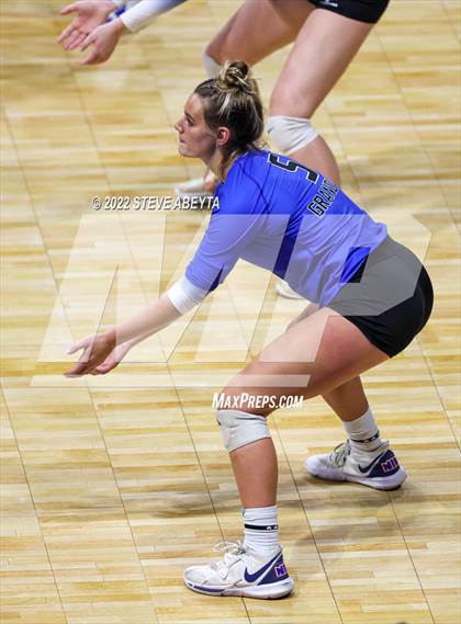 Thumbnail 1 in Valor Christian vs. Grandview (CHSAA 5A Round 3) photogallery.
