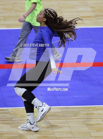 Thumbnail 2 in Valor Christian vs. Grandview (CHSAA 5A Round 3) photogallery.