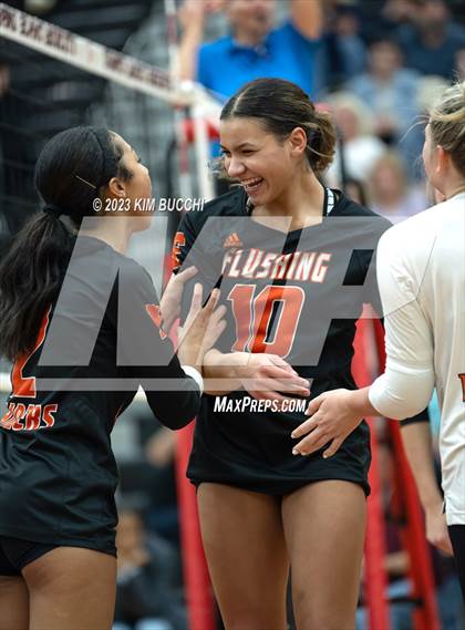 Thumbnail 3 in Flushing vs. Romeo (MHSAA Division 1 Regional Semifinal) photogallery.