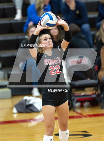 Thumbnail 1 in Flushing vs. Romeo (MHSAA Division 1 Regional Semifinal) photogallery.