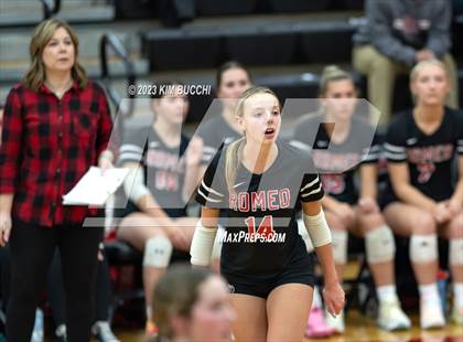 Thumbnail 3 in Flushing vs. Romeo (MHSAA Division 1 Regional Semifinal) photogallery.