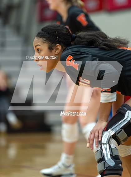 Thumbnail 3 in Flushing vs. Romeo (MHSAA Division 1 Regional Semifinal) photogallery.
