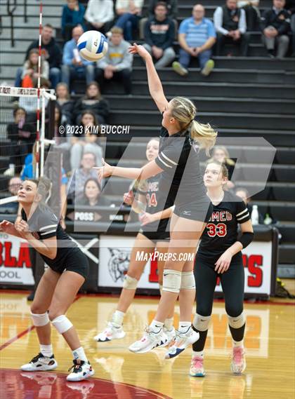 Thumbnail 1 in Flushing vs. Romeo (MHSAA Division 1 Regional Semifinal) photogallery.