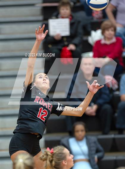 Thumbnail 1 in Flushing vs. Romeo (MHSAA Division 1 Regional Semifinal) photogallery.