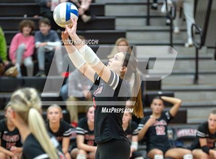 Thumbnail 3 in Flushing vs. Romeo (MHSAA Division 1 Regional Semifinal) photogallery.
