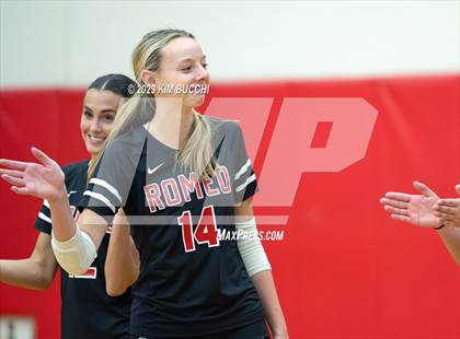 Thumbnail 1 in Flushing vs. Romeo (MHSAA Division 1 Regional Semifinal) photogallery.