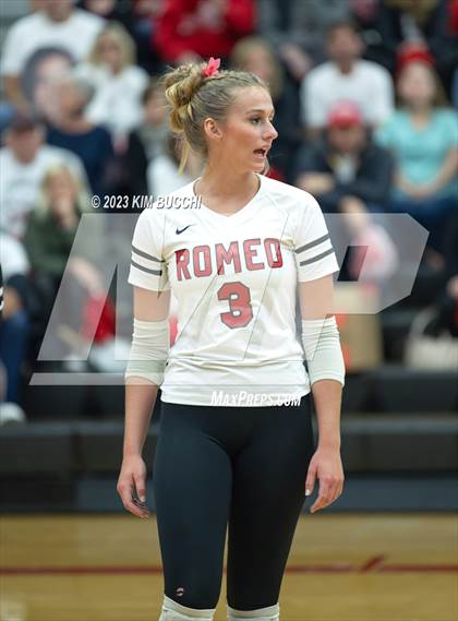 Thumbnail 1 in Flushing vs. Romeo (MHSAA Division 1 Regional Semifinal) photogallery.