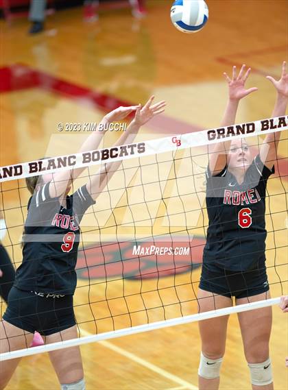 Thumbnail 3 in Flushing vs. Romeo (MHSAA Division 1 Regional Semifinal) photogallery.