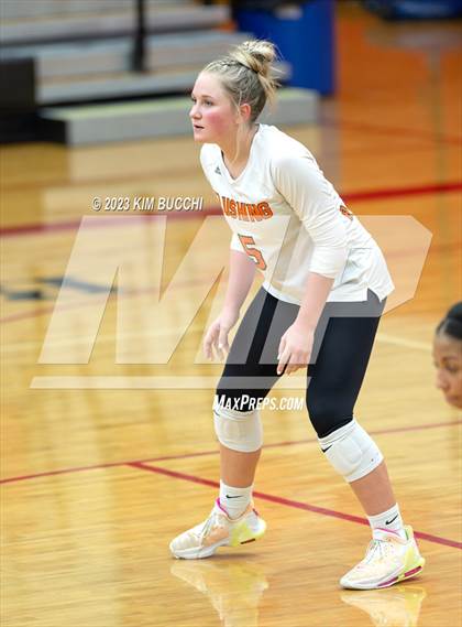 Thumbnail 1 in Flushing vs. Romeo (MHSAA Division 1 Regional Semifinal) photogallery.