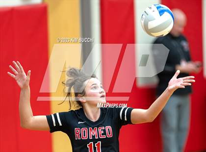 Thumbnail 1 in Flushing vs. Romeo (MHSAA Division 1 Regional Semifinal) photogallery.
