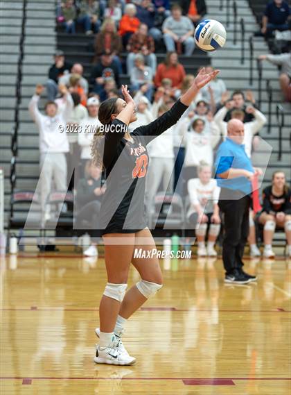 Thumbnail 3 in Flushing vs. Romeo (MHSAA Division 1 Regional Semifinal) photogallery.
