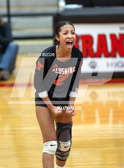 Thumbnail 1 in Flushing vs. Romeo (MHSAA Division 1 Regional Semifinal) photogallery.