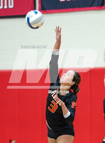 Thumbnail 2 in Flushing vs. Romeo (MHSAA Division 1 Regional Semifinal) photogallery.