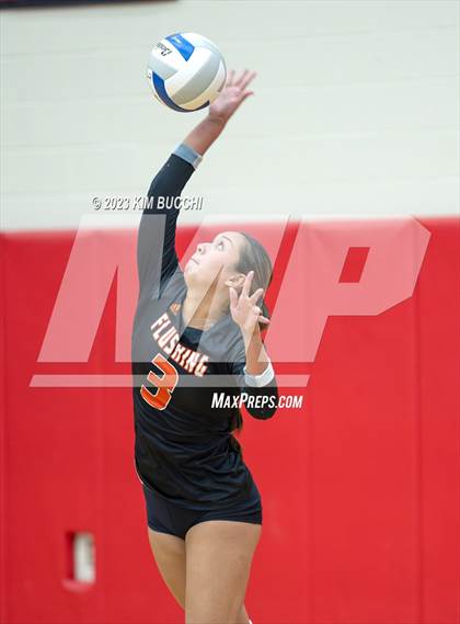 Thumbnail 3 in Flushing vs. Romeo (MHSAA Division 1 Regional Semifinal) photogallery.